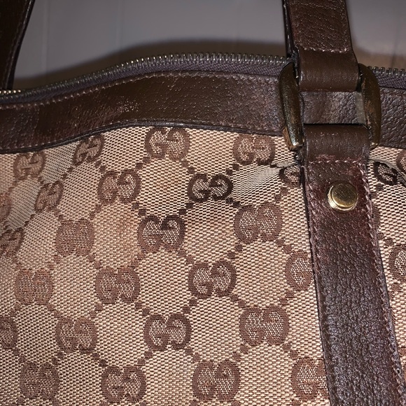 Small Brown Gucci Abby Tote in GG Supreme Canvas - Picture 8 of 16